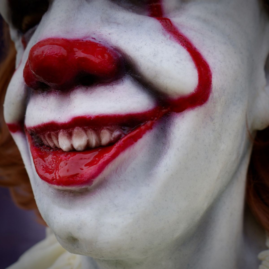 Pennywise Clown Mask — Halloween Horror Costume